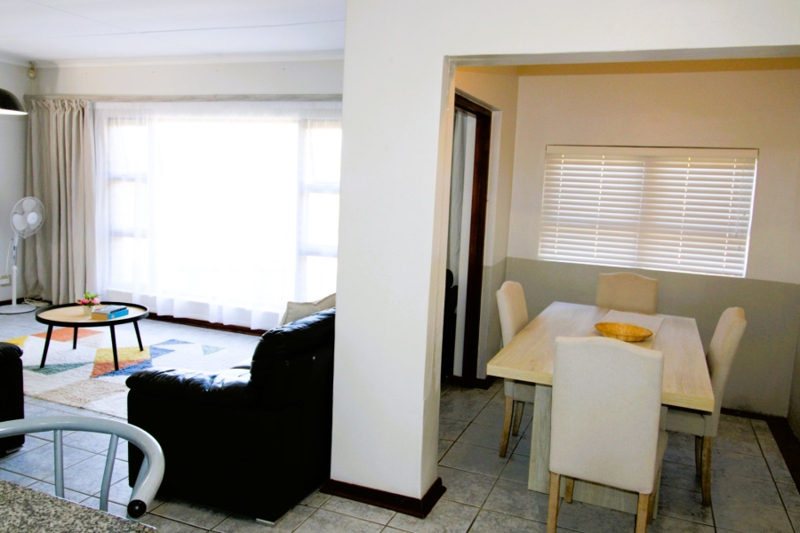 To Let 4 Bedroom Property for Rent in Gonubie Eastern Cape